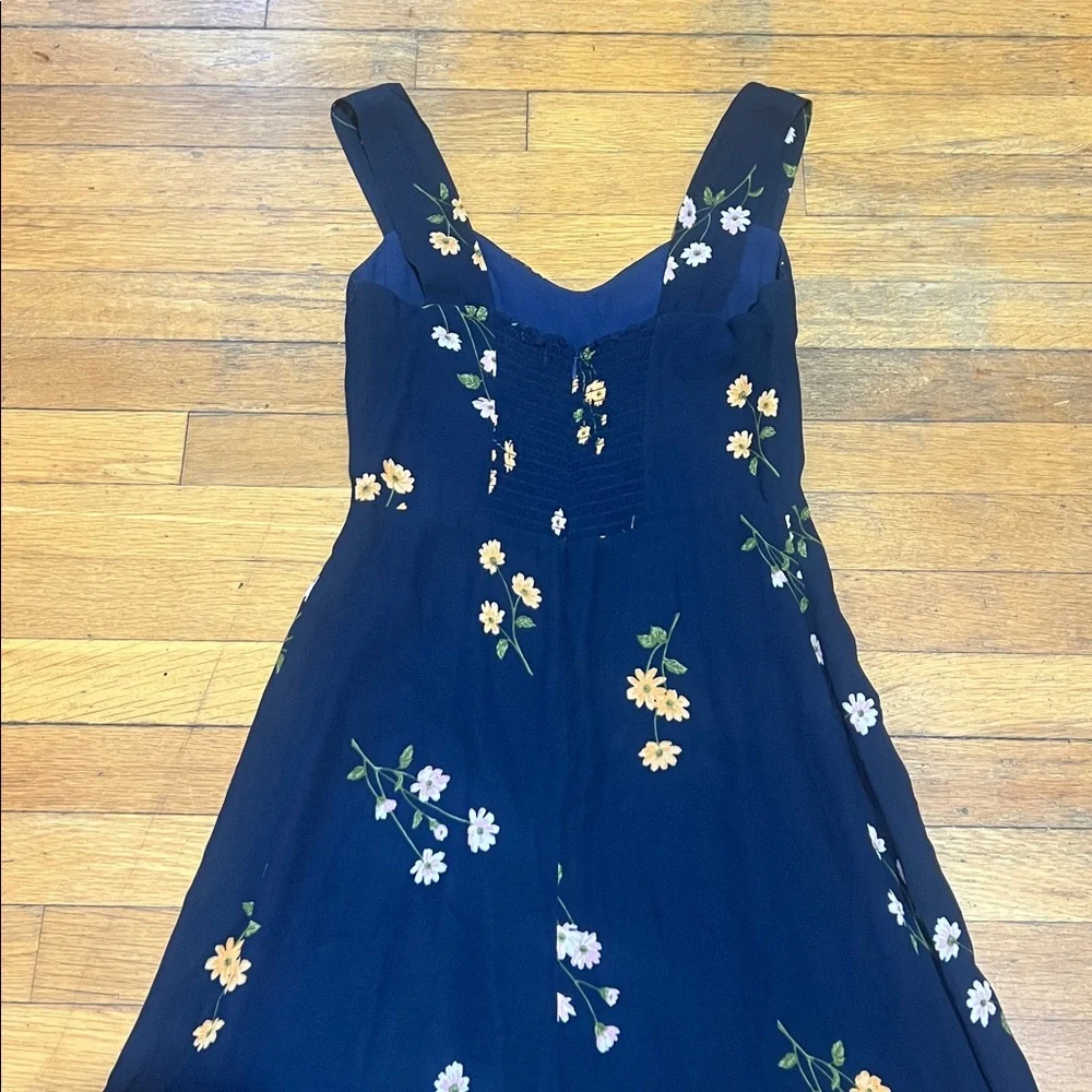 Reformation The Fulton Midi Dress in Navy Floral, size 4 - Picture 13 of 16